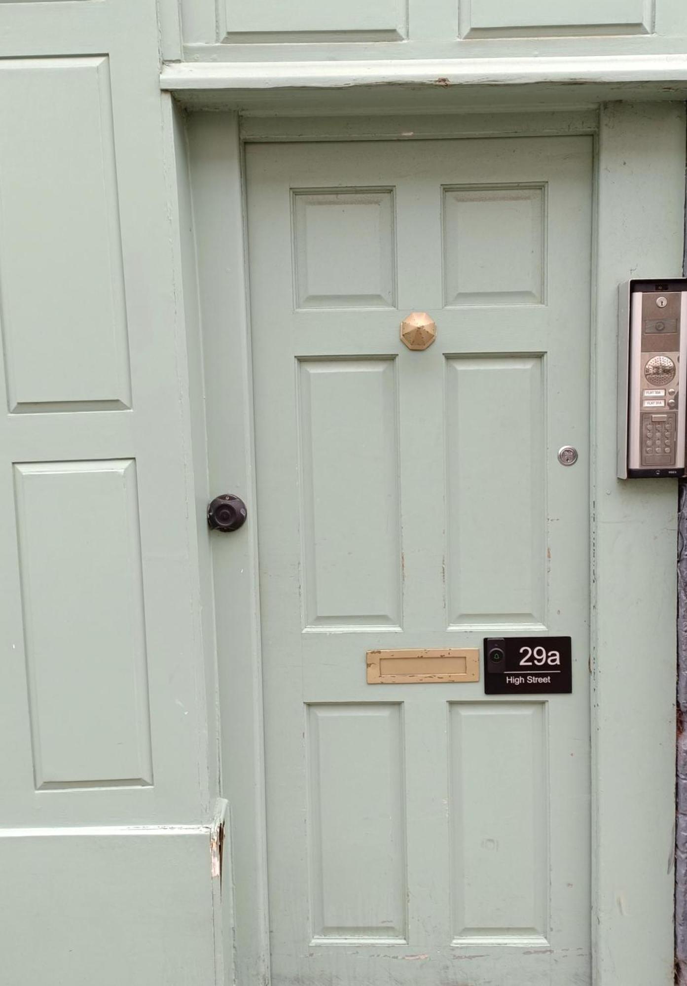 Whitchurch High Street Hideaway Екстериор снимка