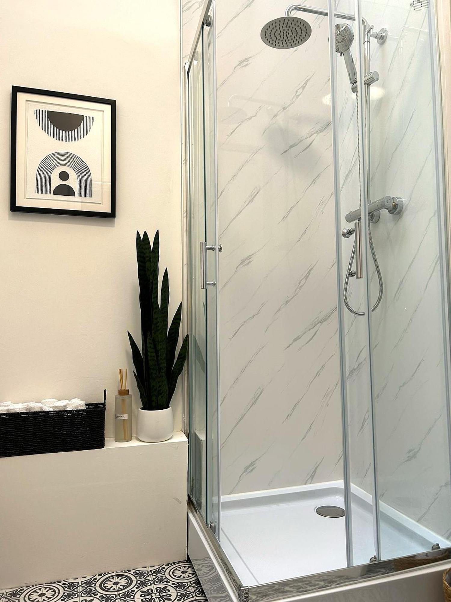 Whitchurch High Street Hideaway Екстериор снимка