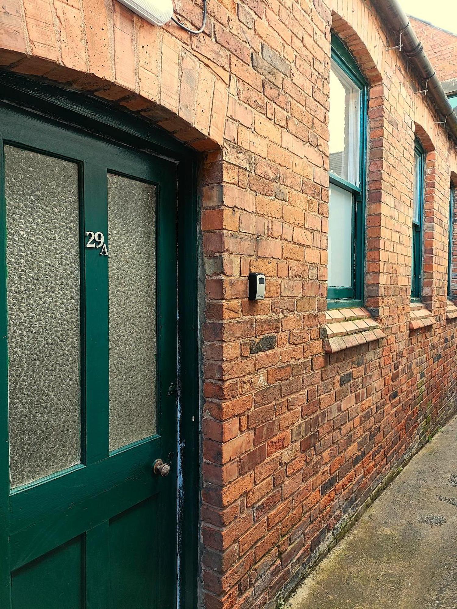 Whitchurch High Street Hideaway Екстериор снимка